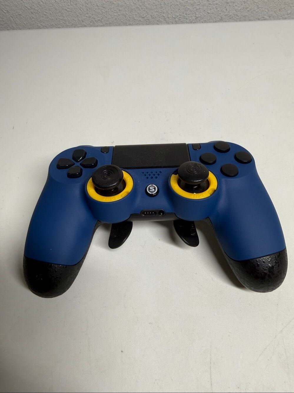SCUF Infinity4PS Pro PS4 Controller - Picture 2 of 9